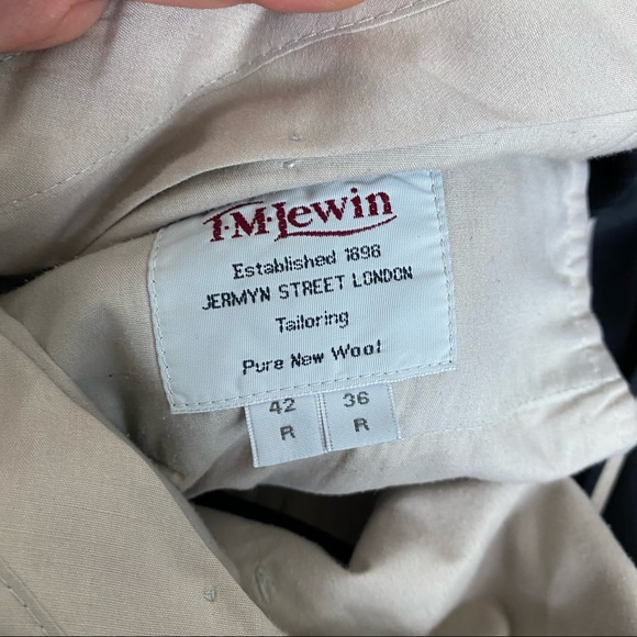 MENS T.M.LEWIN GREY PINSTRIPE 2PC SUIT SET SIZE 42 R - Picture 8 of 13